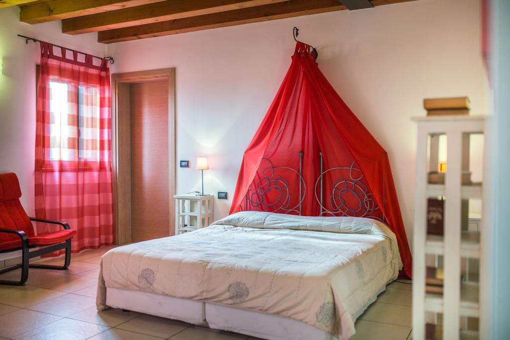 Il Milione Country Hotel Palazzolo dello Stella Esterno foto