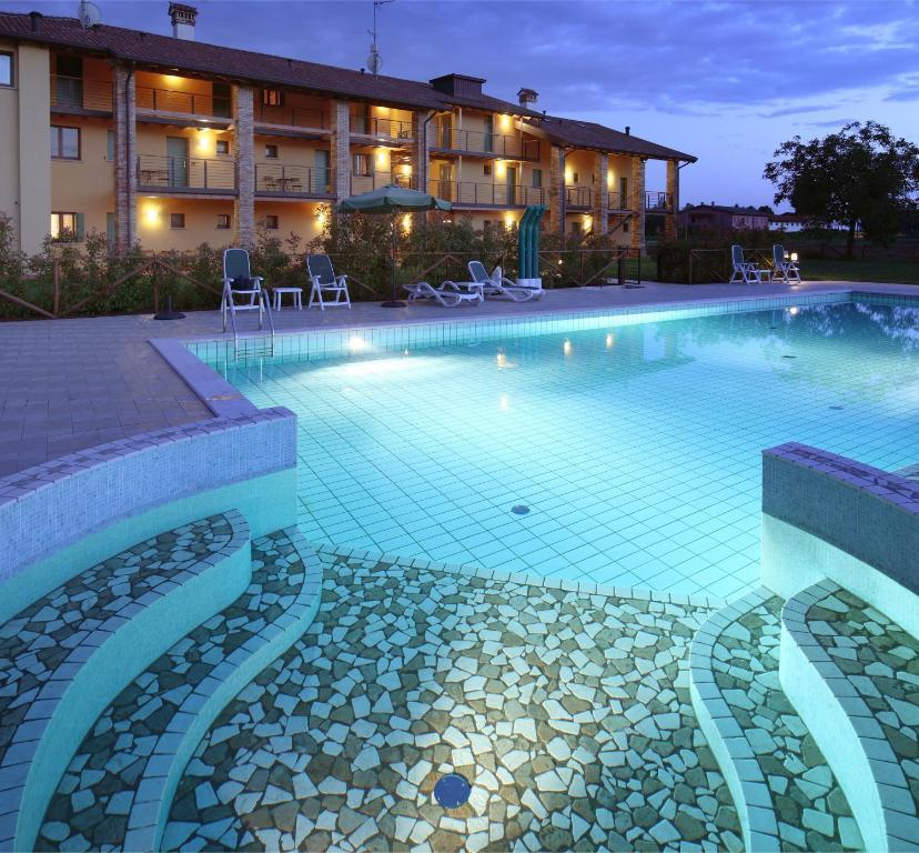 Il Milione Country Hotel Palazzolo dello Stella Esterno foto